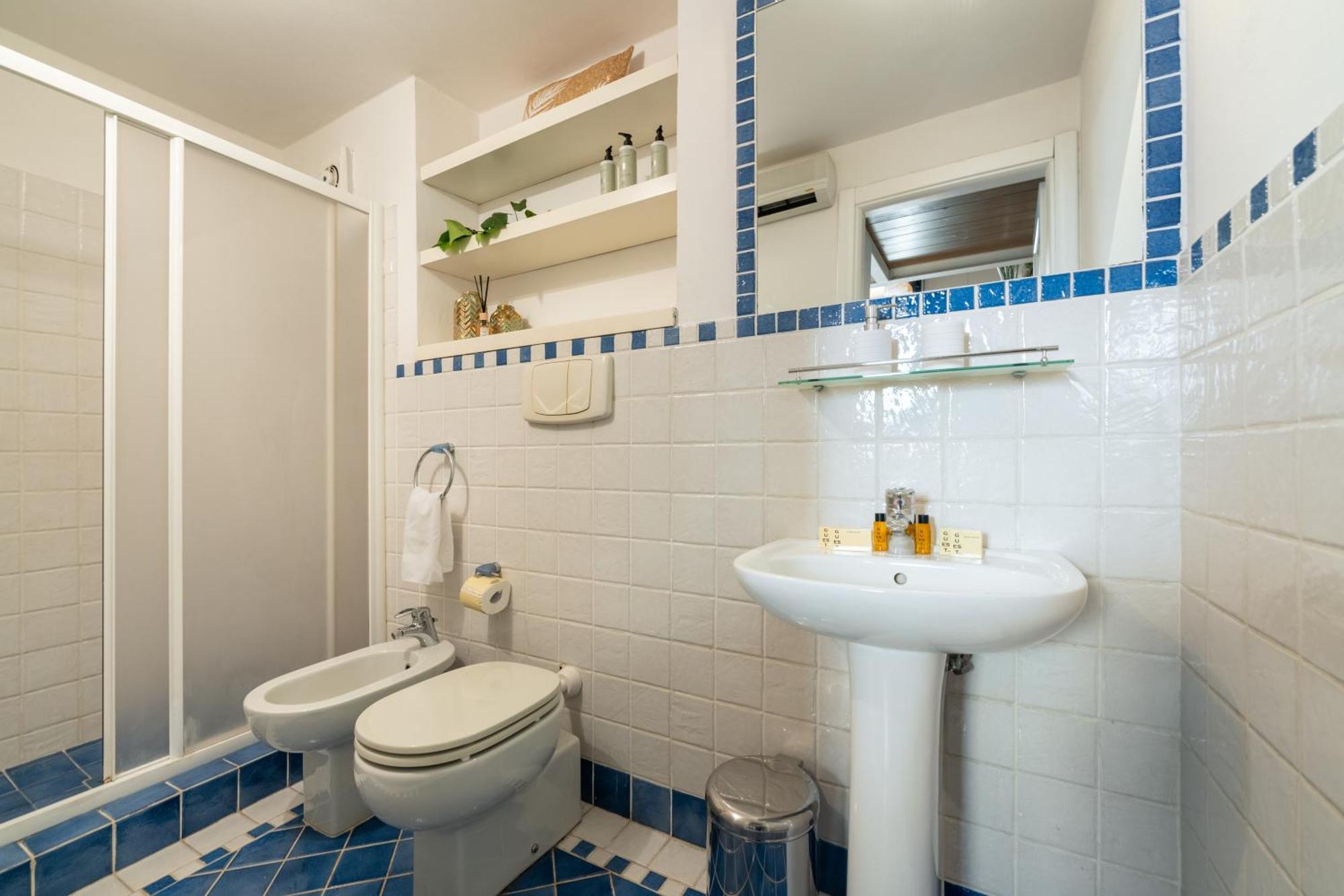 Via Cimabue 8B - Florence Charming Apartments - Metropolitan Loft In Florence - 20 Minute Walk To City Center - Excellent Base For Exploring - Less Than 5 Minute Walk To The Supermarket - Amazing Bakery On The Corner ภายนอก รูปภาพ