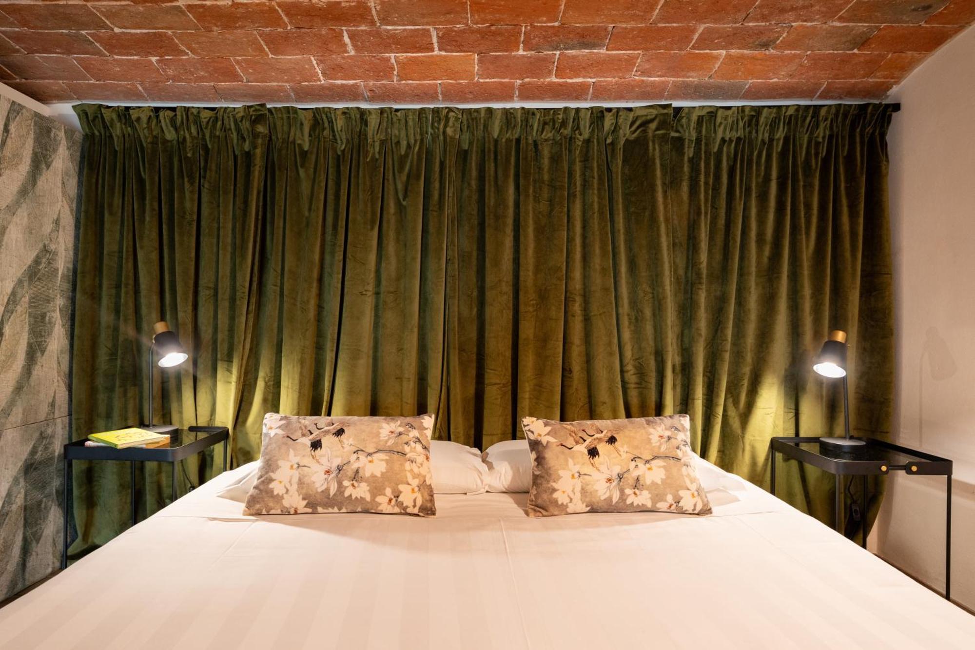 Via Cimabue 8B - Florence Charming Apartments - Metropolitan Loft In Florence - 20 Minute Walk To City Center - Excellent Base For Exploring - Less Than 5 Minute Walk To The Supermarket - Amazing Bakery On The Corner ภายนอก รูปภาพ