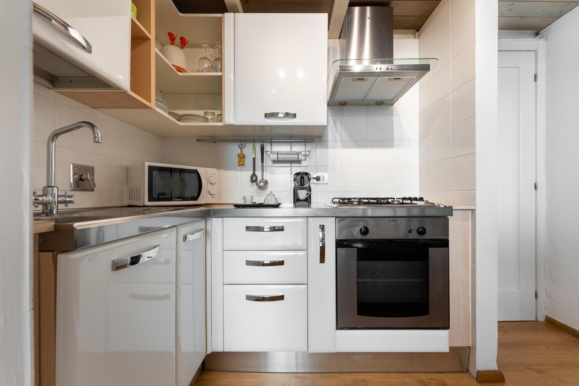 Via Cimabue 8B - Florence Charming Apartments - Metropolitan Loft In Florence - 20 Minute Walk To City Center - Excellent Base For Exploring - Less Than 5 Minute Walk To The Supermarket - Amazing Bakery On The Corner ภายนอก รูปภาพ