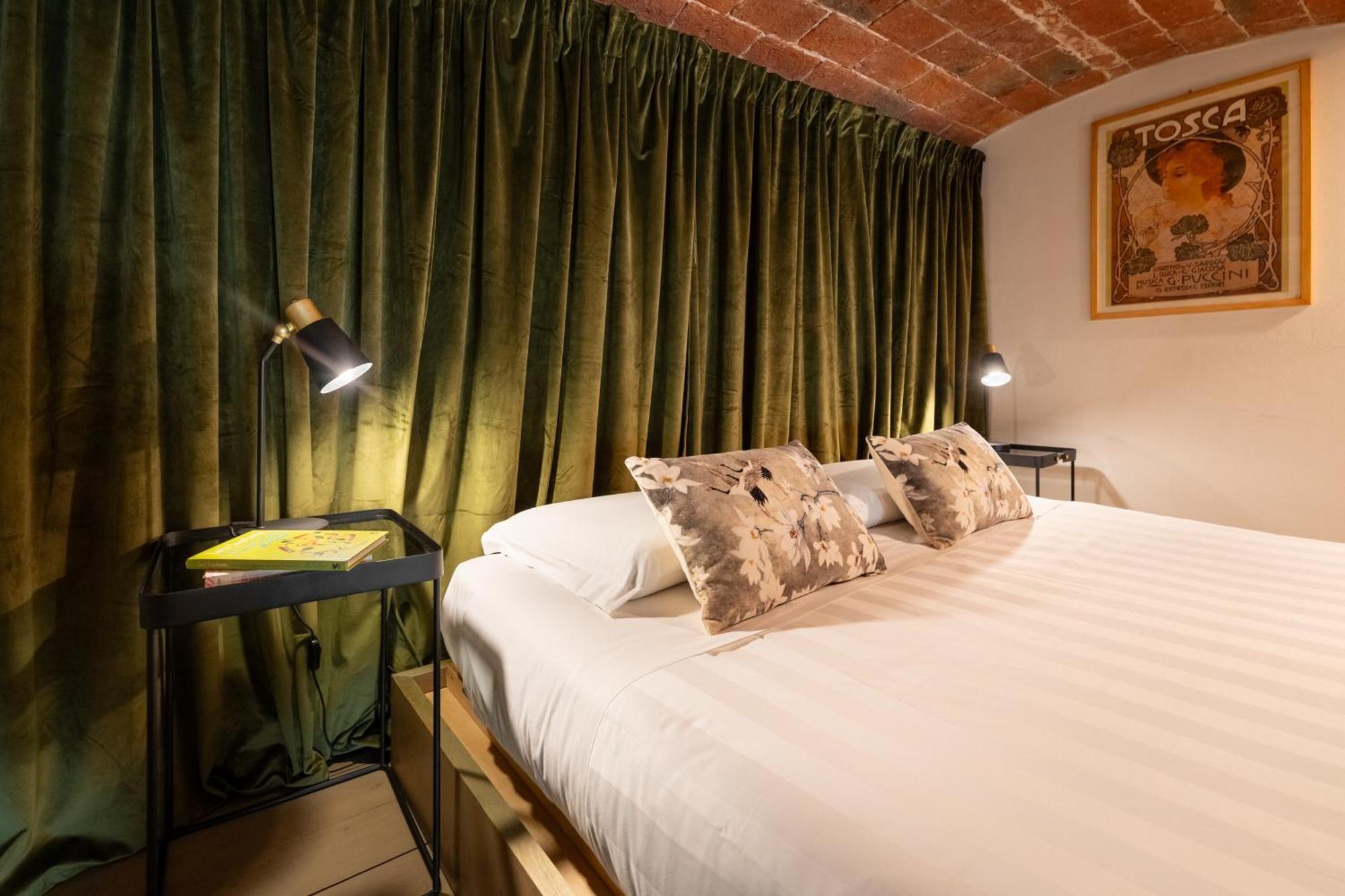 Via Cimabue 8B - Florence Charming Apartments - Metropolitan Loft In Florence - 20 Minute Walk To City Center - Excellent Base For Exploring - Less Than 5 Minute Walk To The Supermarket - Amazing Bakery On The Corner ภายนอก รูปภาพ