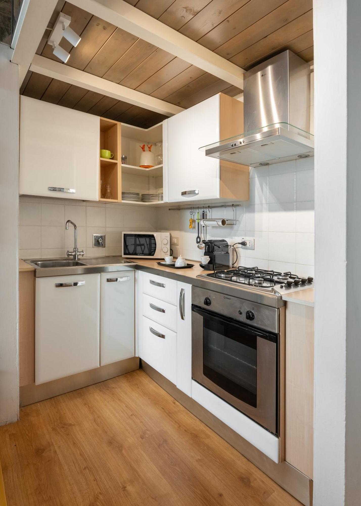 Via Cimabue 8B - Florence Charming Apartments - Metropolitan Loft In Florence - 20 Minute Walk To City Center - Excellent Base For Exploring - Less Than 5 Minute Walk To The Supermarket - Amazing Bakery On The Corner ภายนอก รูปภาพ