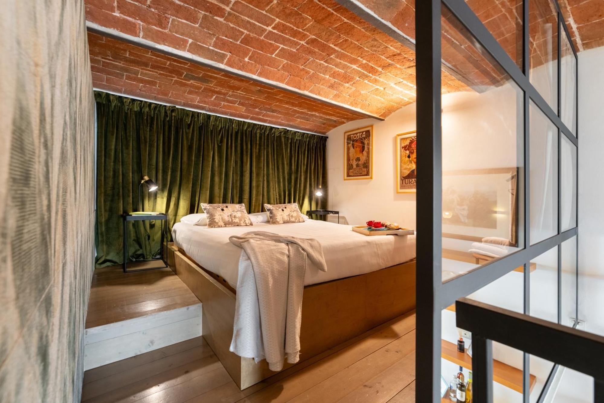 Via Cimabue 8B - Florence Charming Apartments - Metropolitan Loft In Florence - 20 Minute Walk To City Center - Excellent Base For Exploring - Less Than 5 Minute Walk To The Supermarket - Amazing Bakery On The Corner ภายนอก รูปภาพ